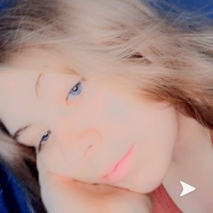 Meet your Posher, Bella